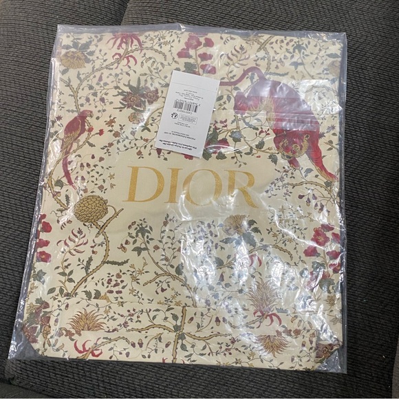 Christian Dior Lunar New Year Tote-NIP - Picture 4 of 12